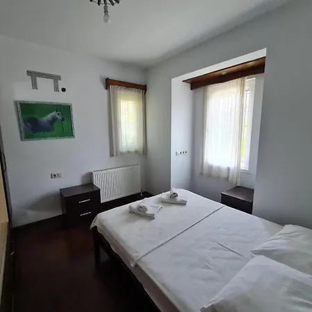 Dalos Villa