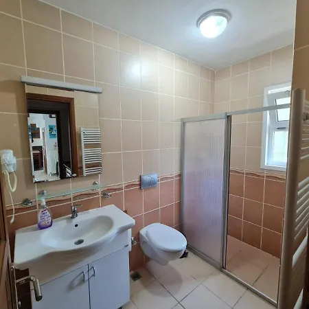 Dalos Hotel